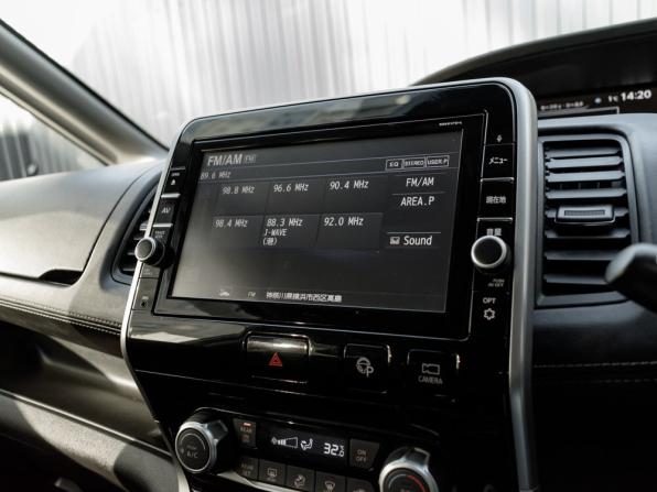 Nissan Serena V (C27) с пробегом 2017 года, цена 1 790 000 рублей, 165172 км, минивэн, Автокод Объявления