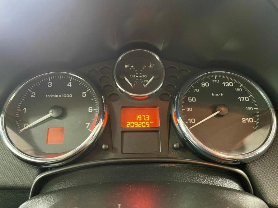 Peugeot 207 I Красноярск  - изображение 7