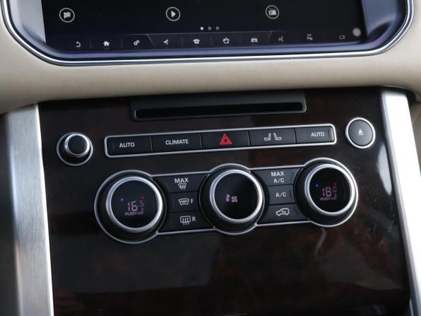 Land Rover Range Rover IV с пробегом 2016 года, цена 4 940 100 рублей, 184478 км, внедорожник, Автокод Объявления