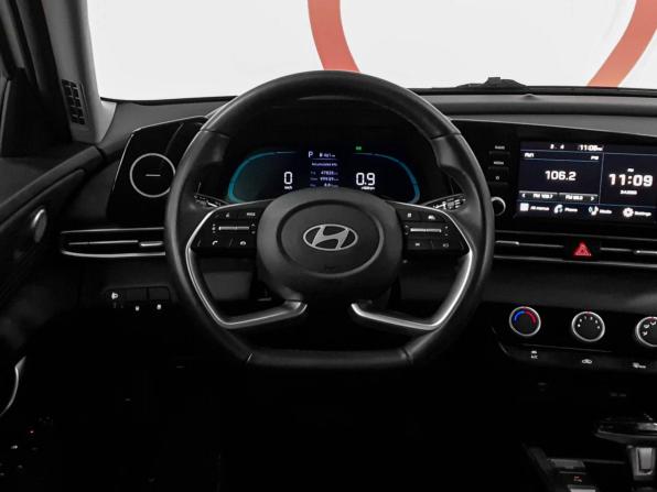 Hyundai Elantra VII (CN7) Рестайлинг с пробегом 2024 года, цена 1 884 000 рублей, 47830 км, седан, Автокод Объявления
