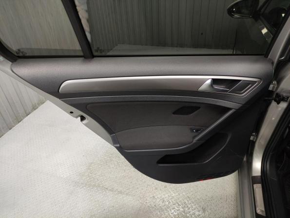 Volkswagen Golf VII с пробегом 2012 года, цена 980 000 рублей, 92600 км, хэтчбек, Автокод Объявления