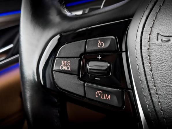 BMW 5 серии VII (G30/G31/G38) с пробегом 2019 года, цена 4 050 000 рублей, 95644 км, седан, Автокод Объявления