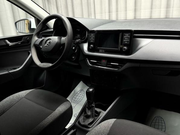 Skoda Rapid II с пробегом 2021 года, цена 1 469 000 рублей, 50400 км, лифтбек, Автокод Объявления