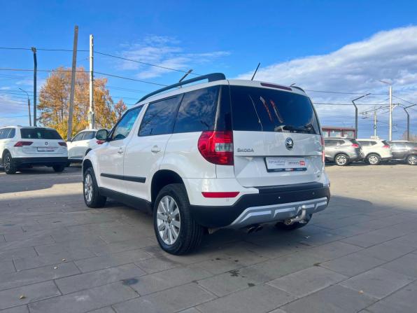 Skoda Yeti I Рестайлинг с пробегом 2014 года, цена 1 077 600 рублей, 177672 км, внедорожник, Автокод Объявления
