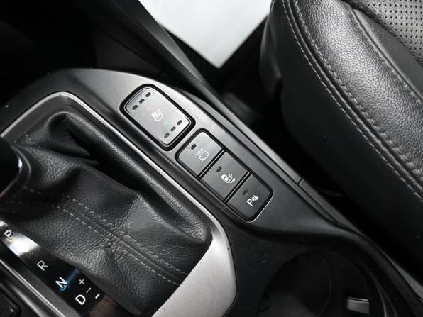 Hyundai Santa Fe III Рестайлинг с пробегом 2017 года, цена 2 500 000 рублей, 173670 км, внедорожник, Автокод Объявления