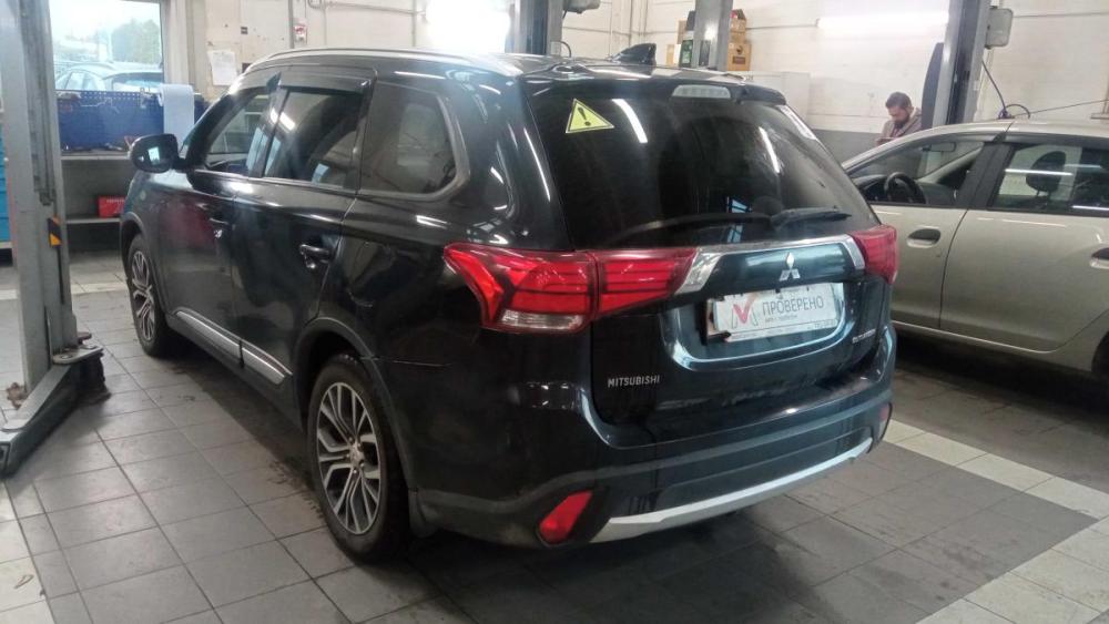 Mitsubishi Outlander III Рестайлинг 2 Санкт-Петербург  - изображение 4