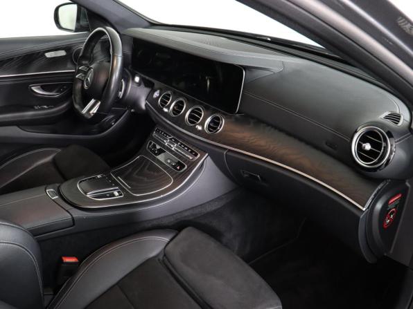 Mercedes-Benz E-Класс V (W213 S213 C238) Рестайлинг с пробегом 2021 года, цена 4 630 000 рублей, 62449 км, седан, Автокод Объявления