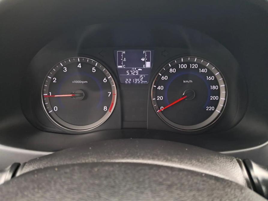 Hyundai Solaris I Рестайлинг Санкт-Петербург  - изображение 13