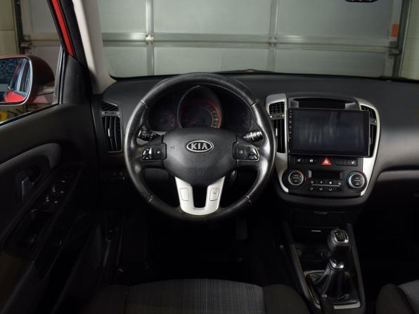 Kia Ceed I Рестайлинг с пробегом 2011 года, цена 655 999 рублей, 274295 км, универсал, Автокод Объявления