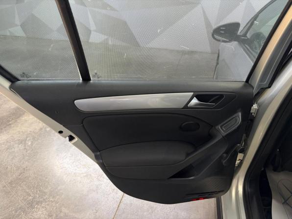 Volkswagen Golf V с пробегом 2011 года, цена 750 000 рублей, 158004 км, хэтчбек, Автокод Объявления
