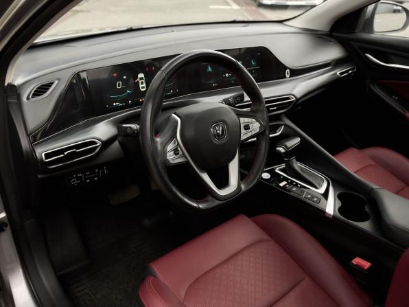 Changan Eado Plus с пробегом 2023 года, цена 1 778 000 рублей, 20724 км, седан, Автокод Объявления