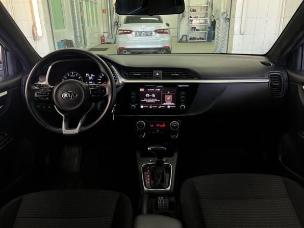 Kia Rio IV Рестайлинг с пробегом 2021 года, цена 1 650 000 рублей, 123300 км, седан, Автокод Объявления