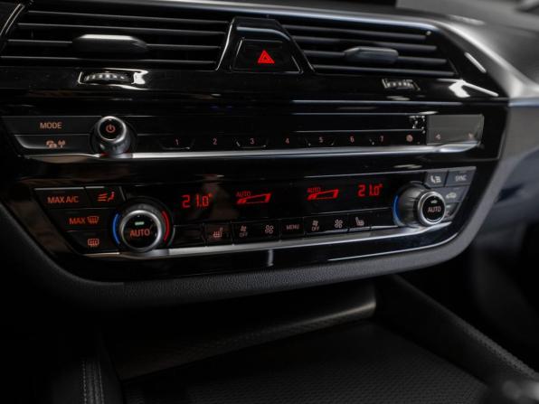 BMW 5 серии VII (G30/G31/G38) Рестайлинг с пробегом 2021 года, цена 4 370 000 рублей, 107697 км, седан, Автокод Объявления