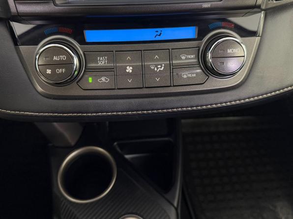 Toyota RAV4 IV (XA40) с пробегом 2014 года, цена 1 890 000 рублей, 117100 км, внедорожник, Автокод Объявления