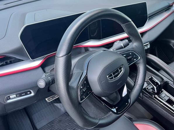 Geely Coolray I Рестайлинг с пробегом 2023 года, цена 2 150 000 рублей, 40121 км, внедорожник, Автокод Объявления