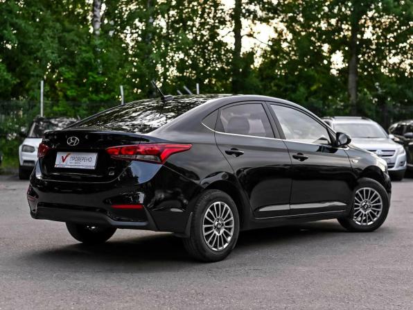 Hyundai Solaris II с пробегом 2017 года, цена 1 200 001 рубль, 109289 км, седан, Автокод Объявления