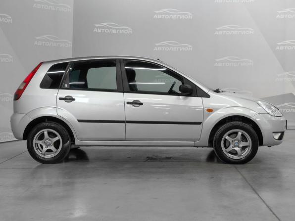 Ford Fiesta Mk5 с пробегом 2005 года, цена 380 000 рублей, 345336 км, хэтчбек, Автокод Объявления