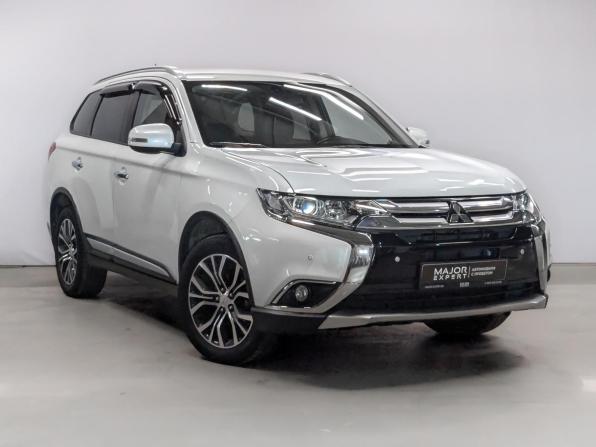 Mitsubishi Outlander III Рестайлинг 2 с пробегом 2015 года, цена 1 899 000 рублей, 125601 км, внедорожник, Автокод Объявления