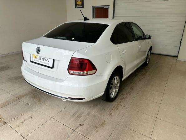 Volkswagen Polo V Рестайлинг с пробегом 2017 года, цена 890 000 рублей, 209950 км, седан, Автокод Объявления
