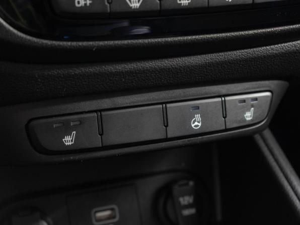 Hyundai Solaris II с пробегом 2020 года, цена 1 329 000 рублей, 151561 км, седан, Автокод Объявления