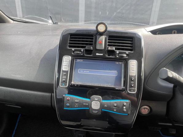 Nissan Leaf I (ZE0/AZE0) с пробегом 2013 года, цена 950 000 рублей, 84000 км, хэтчбек, Автокод Объявления