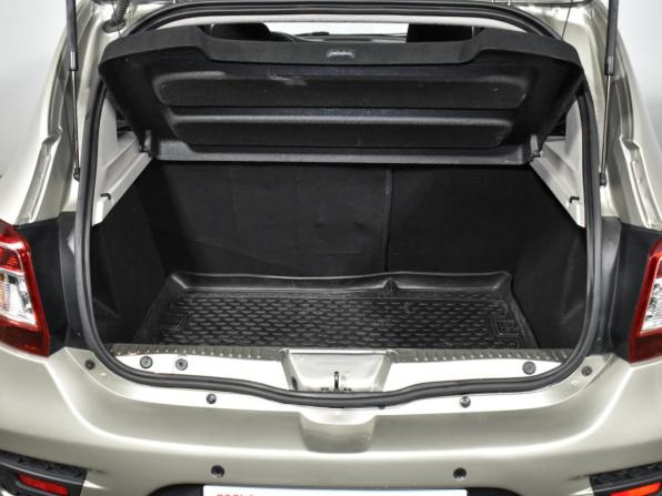 Renault Sandero II с пробегом 2016 года, цена 869 000 рублей, 146092 км, хэтчбек, Автокод Объявления