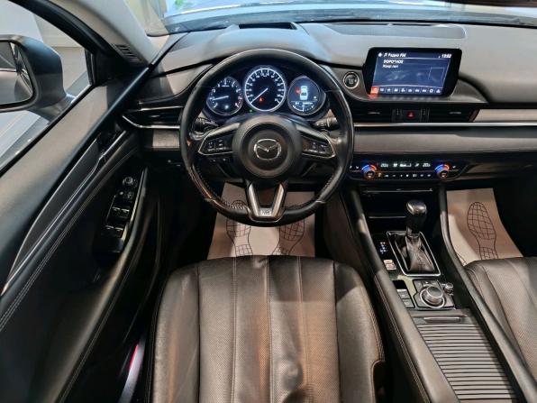 Mazda 6 III (GJ) Рестайлинг 2 с пробегом 2018 года, цена 1 699 000 рублей, 244905 км, седан, Автокод Объявления