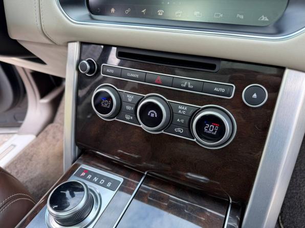 Land Rover Range Rover IV с пробегом 2017 года, цена 3 655 000 рублей, 241410 км, внедорожник, Автокод Объявления