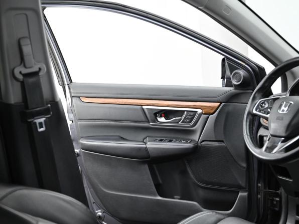 Honda CR-V V с пробегом 2017 года, цена 2 049 000 рублей, 151000 км, внедорожник, Автокод Объявления