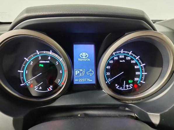 Toyota Land Cruiser Prado 150 Series с пробегом 2013 года, цена 2 875 000 рублей, 223775 км, внедорожник, Автокод Объявления