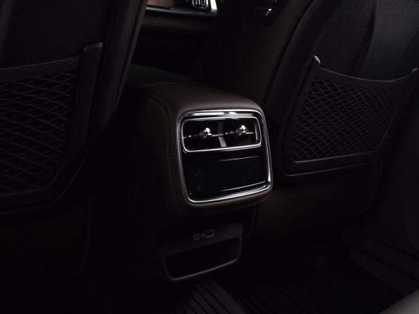 Geely Monjaro I Рестайлинг 2 с пробегом 2026 года, цена 4 030 995 рублей, 17 км, внедорожник, Автокод Объявления