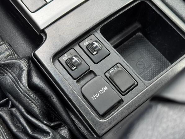 Toyota Land Cruiser Prado 150 Series Рестайлинг 1 с пробегом 2015 года, цена 3 340 000 рублей, 218793 км, внедорожник, Автокод Объявления