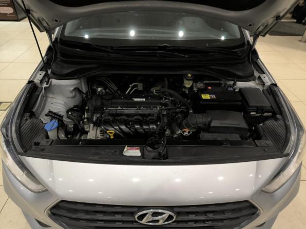 Hyundai Solaris II с пробегом 2018 года, цена 1 050 000 рублей, 200446 км, седан, Автокод Объявления