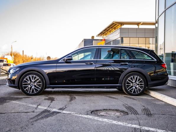 Mercedes-Benz E-Класс V (W213 S213 C238) Рестайлинг с пробегом 2021 года, цена 4 648 000 рублей, 123480 км, универсал, Автокод Объявления