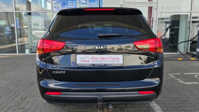 Kia Ceed II с пробегом 2014 года, цена 939 000 рублей, 171560 км, универсал, Автокод Объявления
