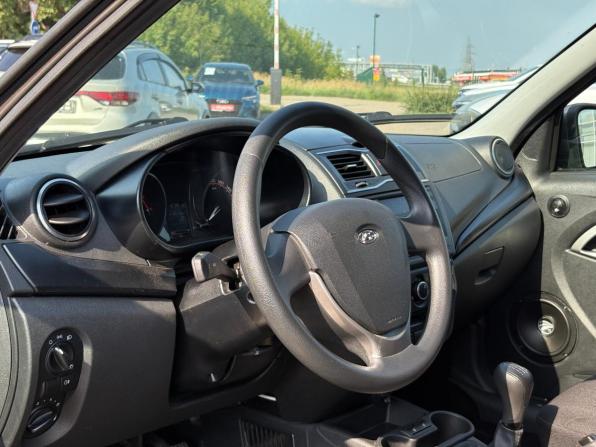 Lada (ВАЗ) Granta I Рестайлинг с пробегом 2024 года, цена 820 000 рублей, 27820 км, лифтбек, Автокод Объявления