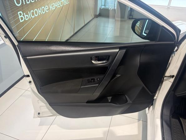 Toyota Corolla XI (E160 E170 E180) с пробегом 2013 года, цена 1 499 000 рублей, 151500 км, седан, Автокод Объявления