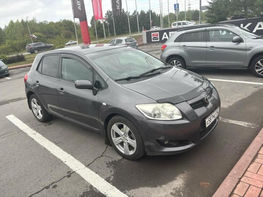 Toyota Auris I Кемерово  - изображение 5