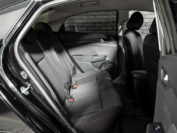 Hyundai Solaris II с пробегом 2018 года, цена 1 500 000 рублей, 88307 км, седан, Автокод Объявления