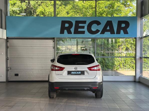 Nissan Qashqai II с пробегом 2018 года, цена 1 390 000 рублей, 97250 км, внедорожник, Автокод Объявления