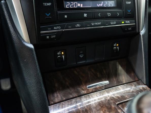 Toyota Camry VII (XV50) Рестайлинг 2 с пробегом 2017 года, цена 2 129 000 рублей, 122236 км, седан, Автокод Объявления