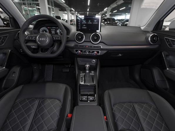Audi Q2 I Рестайлинг с пробегом 2025 года, цена 3 750 000 рублей, 30 км, внедорожник, Автокод Объявления