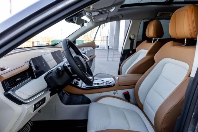 Новый JETOUR X70+ I Рестайлинг 2026 года, цена 3 099 000 рублей, внедорожник, Автокод Объявления