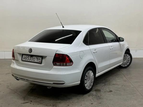 Volkswagen Polo V Рестайлинг с пробегом 2016 года, цена 899 000 рублей, 124000 км, седан, Автокод Объявления