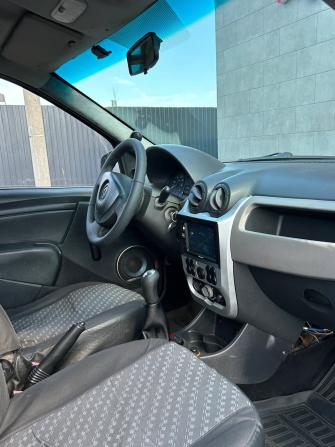 Renault Logan I Рестайлинг с пробегом 2010 года, цена 340 000 рублей, 300960 км, седан, Автокод Объявления