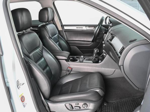Volkswagen Touareg II с пробегом 2013 года, цена 2 099 000 рублей, 264202 км, внедорожник, Автокод Объявления