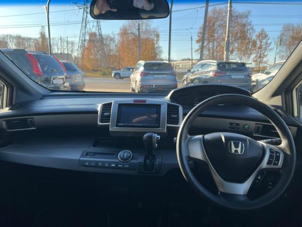Honda Freed I Рестайлинг с пробегом 2012 года, цена 1 169 300 рублей, 191400 км, компактвэн, Автокод Объявления