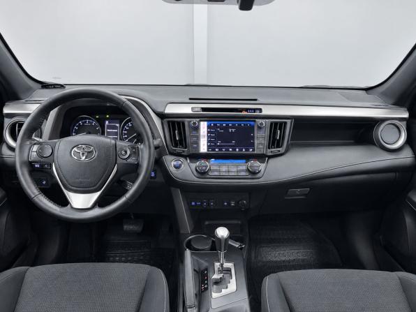 Toyota RAV4 IV (XA40) Рестайлинг с пробегом 2018 года, цена 2 499 000 рублей, 95524 км, внедорожник, Автокод Объявления