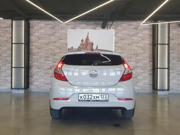 Hyundai Solaris I Рестайлинг с пробегом 2014 года, цена 986 000 рублей, 141000 км, хэтчбек, Автокод Объявления