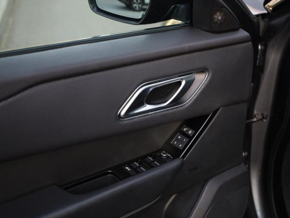 Land Rover Range Rover Velar I с пробегом 2018 года, цена 3 499 000 рублей, 138315 км, внедорожник, Автокод Объявления